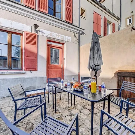 Zanzibar - 15 Min Walk To Fontainebleau Chateau Apartment